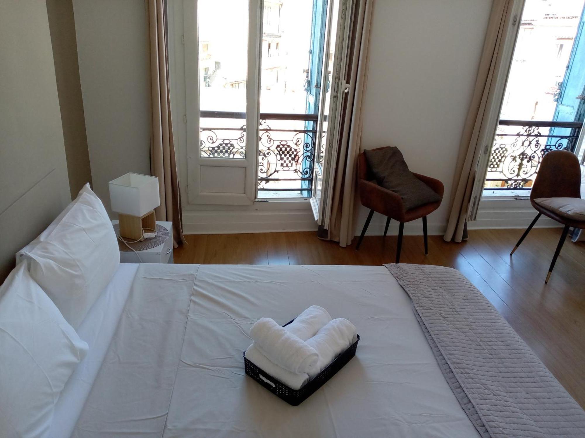 Quartier Le Plus Anime De Marseille "La Plaine Cours Julien "Chambre Avec Salle De Bain Wc Privee Integrees "Dans Appartement Dış mekan fotoğraf