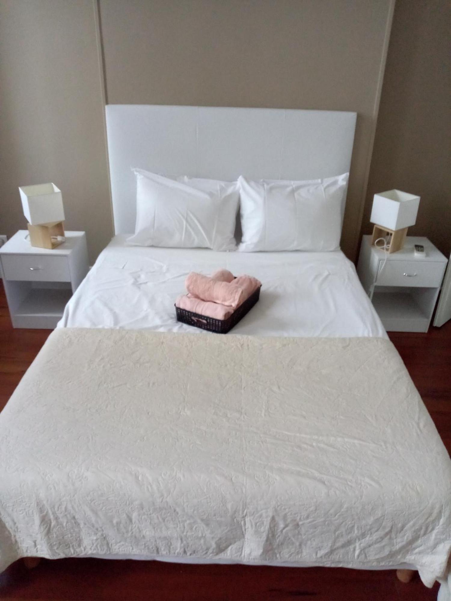 Quartier Le Plus Anime De Marseille "La Plaine Cours Julien "Chambre Avec Salle De Bain Wc Privee Integrees "Dans Appartement Dış mekan fotoğraf