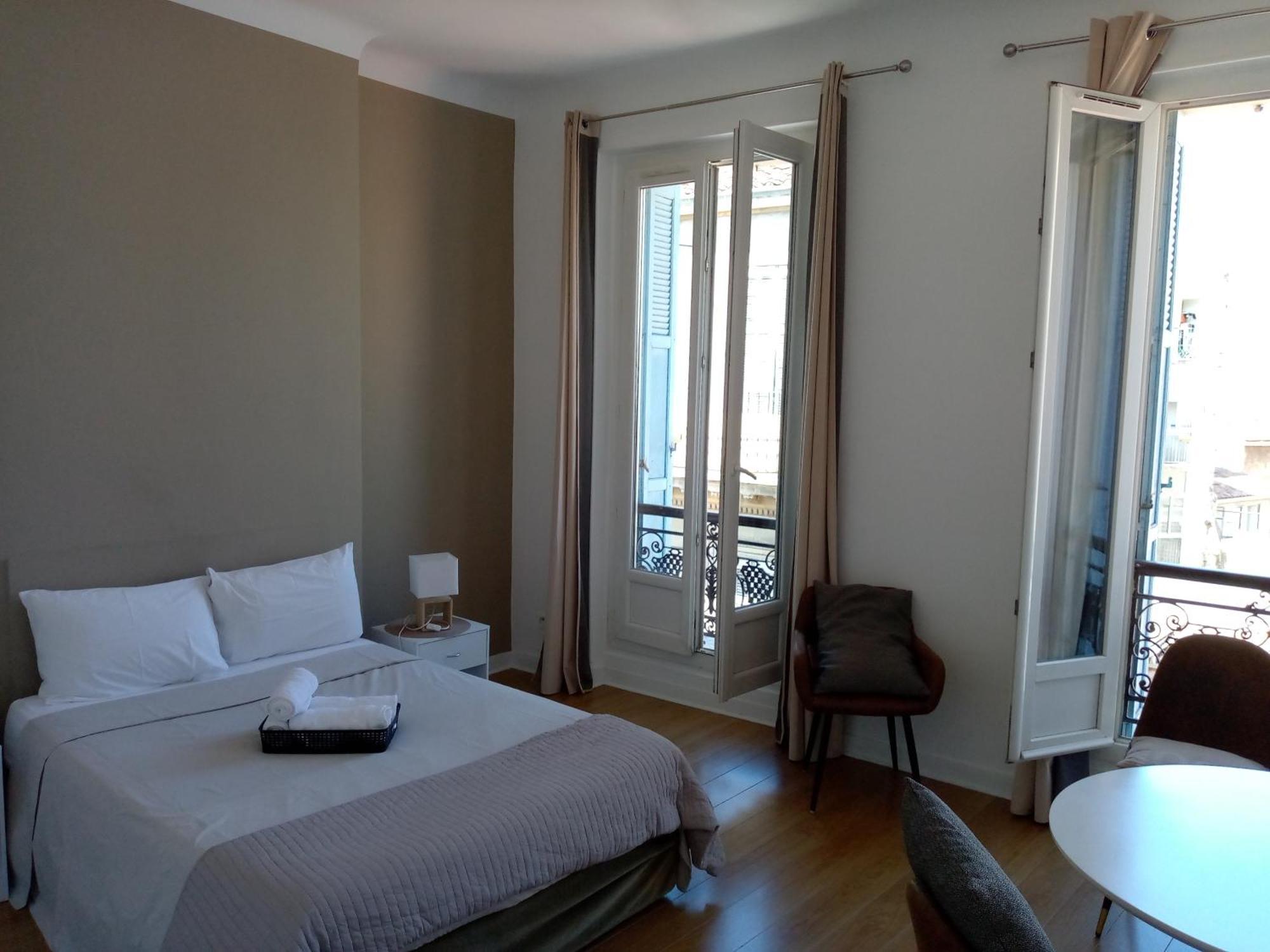 Quartier Le Plus Anime De Marseille "La Plaine Cours Julien "Chambre Avec Salle De Bain Wc Privee Integrees "Dans Appartement Dış mekan fotoğraf